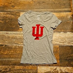IU v neck juniors shirt, size M